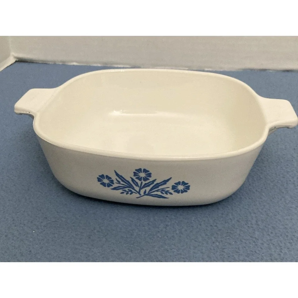 Vintage Corning Ware Blue Cornflower Pyrocream 1QT Casserole Dish - No Lid